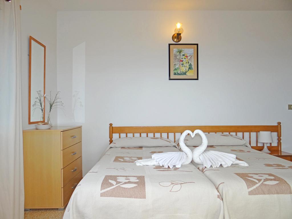 Apartamentos Dominguez Calera Luaran gambar