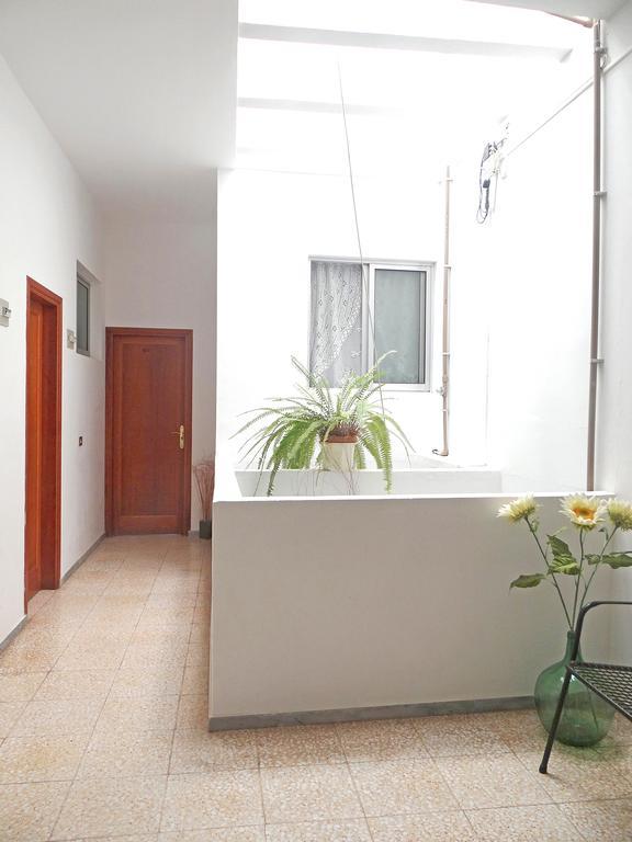 Apartamentos Dominguez Calera Luaran gambar