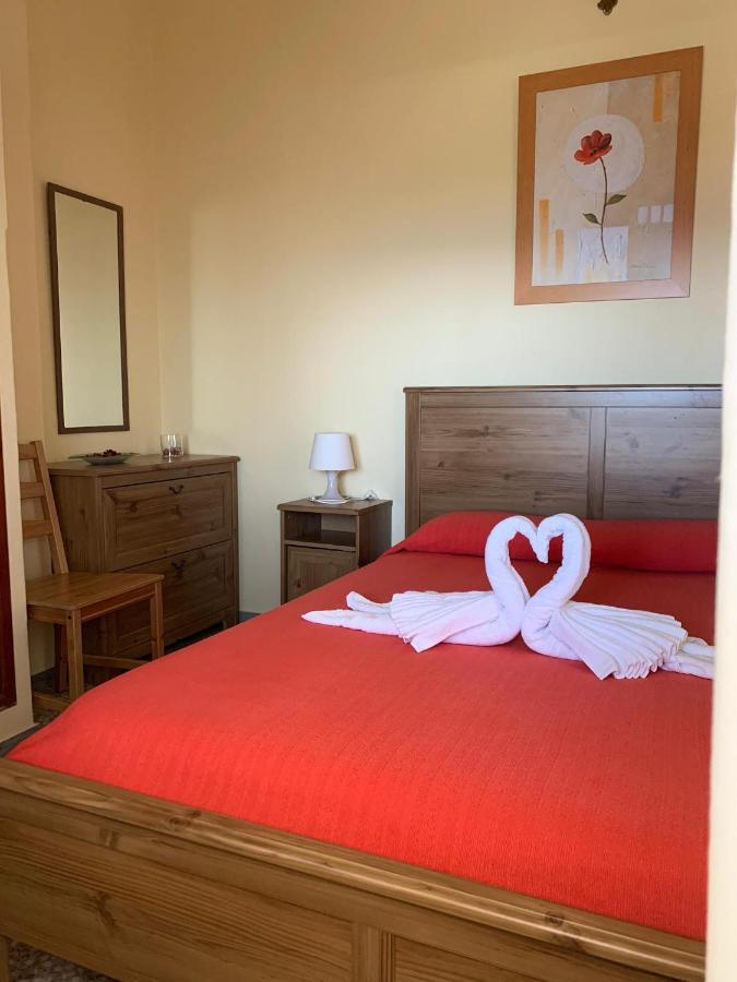 Apartamentos Dominguez Calera Luaran gambar